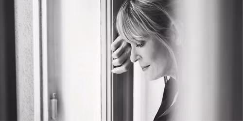 CHANTAL POULLAIN \u0160ANSONOV\u00dd RECIT\u00c1L V DOPROVODU TRIA \u0160T\u011aP\u00c1NA MARKOVI\u010cE