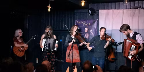 Suntrap at TwickFolk