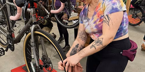 GEM Bicycle Class - Gender Equality Mechanics