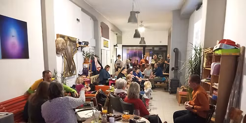 Z\u00e1v\u011bre\u010dn\u00e9 cestovatelsk\u00e9 prom\u00edt\u00e1n\u00ed