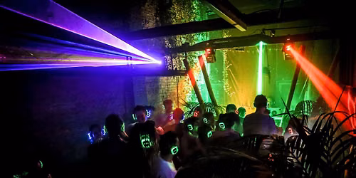 Fonkel RAVE \u263b Flesjesfabriek