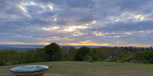 Haresfield 6.7mile Hilly Sunset Walk - Bring cake for Sunset Spot (27\/06\/2026)