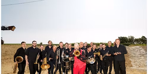 THOMAS GANSCH BLASMUSIK SUPERGROUP: Blasmusik goes Hollywood