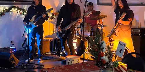 Nobodys Bizness Holiday special at Turner's Pit BBQ