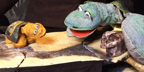 Barefoot Puppet Theatre: Galapagos George