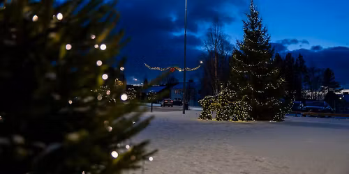 Byglögg med grantändning och körsång