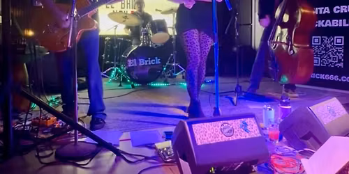 El Brick - Santa Cruz