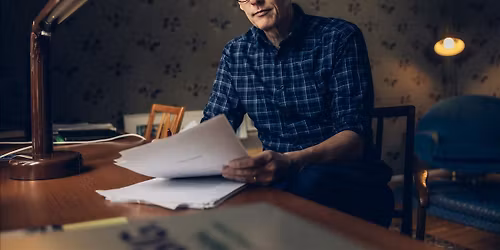 B\u00e4ra hoppets b\u00f6rda - om att f\u00f6rlora ett barn