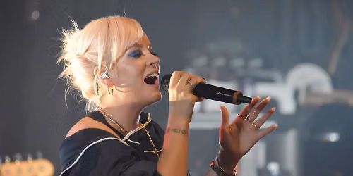 Lily Allen At The Kia Forum