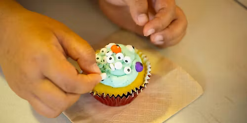 Kids Spooky Treat Decorating