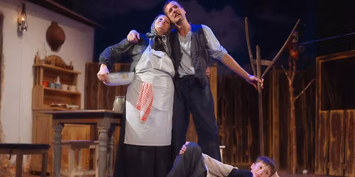 Sz\u00ednh\u00e1z Hat\u00e1rok N\u00e9lk\u00fcl - Indul a bakterh\u00e1z 