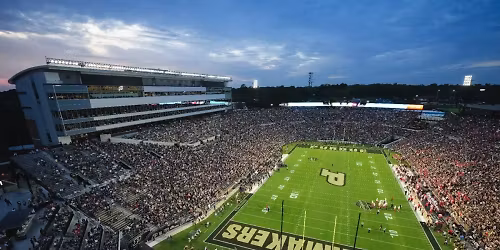 Parking Oregon Ducks at Purdue Boilermakers Womens Volleyball