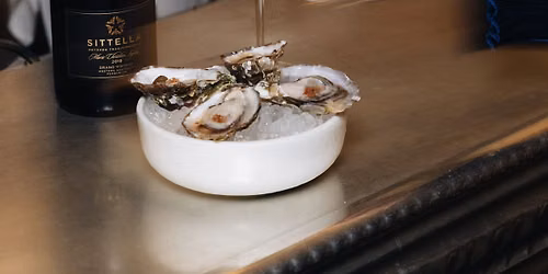 Bubbles & Freshly Shucked Oysters at The Heritage Wine Bar & Restaurant | Plateful Perth