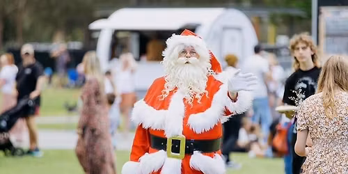 Speers Point Park Christmas Market \ud83c\udf85\ud83c\udffd