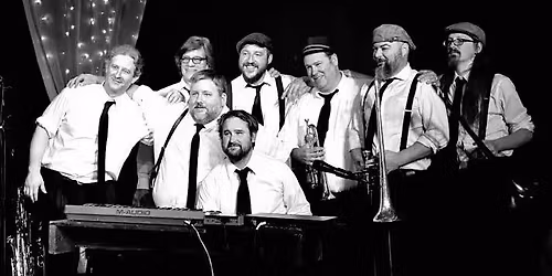 Groovin' on the Green- The Wobblers 