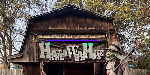 Halloween Masque-rade!