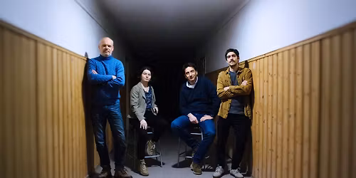 Chill\u00e1r @ L\u00e1mp\u00e1s 