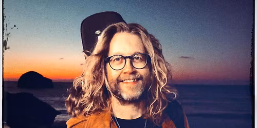 Joe Francis live at the Harbour Inn !