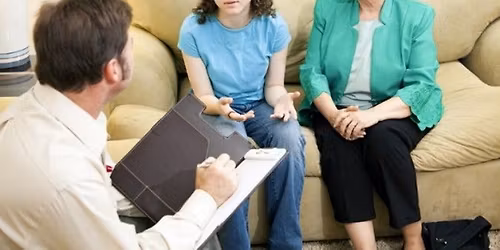 TH\u00c9RAPIE BR\u00c8VE ORIENT\u00c9E SOLUTIONS AVEC DES  JEUNES ET DES FAMILLES