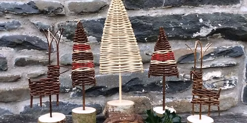GWERNOGLE (SA32 7SA) \u2013 Christmas Crafts Willow Workshop at our Home Studio