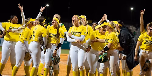 Parking Oregon Ducks at Nebraska Cornhuskers Womens Volleyball