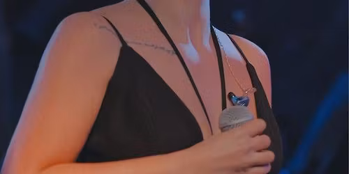 Hande Mehan in istanbul