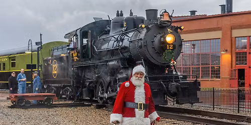 Santa Comes to the Roundhouse