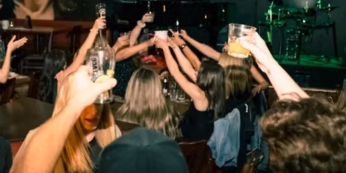 Duelling Pianos - Aussie Rules