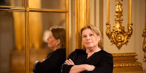 F\u00f6rfattarsamtal: Ruth Kvarnstr\u00f6m-Jones