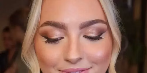 Makeup Masterclass available to book \u2728\ufe0f\ud83e\udd0d