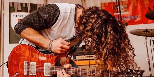 HALLOWEEN SHOW AT THE PIPER