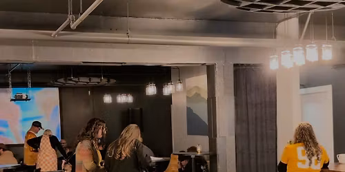 \ud83c\udfc8Gameday at Daisy's (18+)\ud83c\udfc8