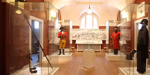 Rundvisning p\u00e5 Politimuseet med pensioneret betjent