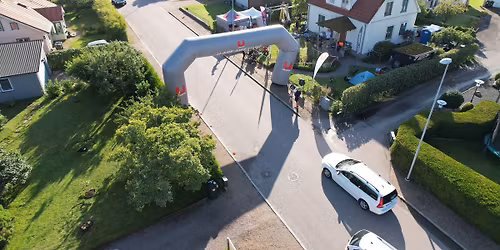 K\u00e4rleken-Sjukhuset-Kyrkog\u00e5rden Backyard