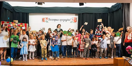 "\u0410\u0437 \u0411\u0443\u043a\u0438 \u0412\u0435\u0434\u0438" \u0432 \u041a\u044c\u043e\u043b\u043d \u043f\u0440\u0430\u0437\u043d\u0443\u0432\u0430 24 \u043c\u0430\u0439