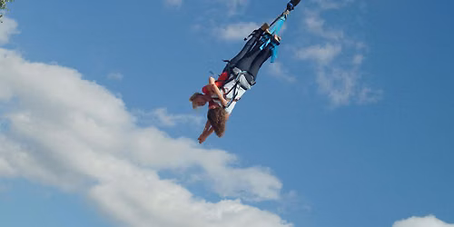 ZATO Bungee Jumping am Nordstrand des Cospudener Sees Leipzig \/Markkleeberg