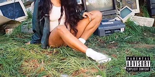 SZA CTRL Vinyl Listening Experience