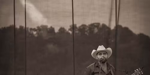 Nashville recording artist Kyle Fields live at Shovel City Drinkery 