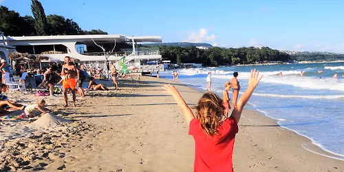 New Year\u2019s Eve party \ud83c\udf89 Hosted by Floyd\u2019s Fan Zone