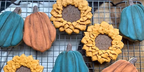 Fall is in the air cookie class with Samantha