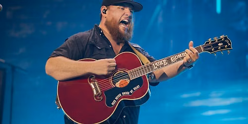 Luke Combs w\/ Treaty Oak Revival