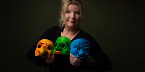 Stage: Les Masques au Th\u00e9\u00e2tre: Le Demi-Masque