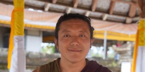 Dilgo Khyentse Rinpoche w Warszawie udzieli publicznego wyk\u0142adu i abisheki Sarahy