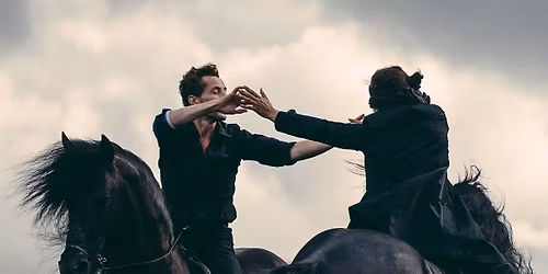 ENTRE CHIENS ET LOUPS- Th\u00e9\u00e2tre du Centaure