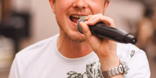 \ud83c\udfb8 SUNDAY LIVE IN THE LOUNGE! \ud83c\udfa4 CHRIS KRAKEN \u2013 4pm to 6pm \u2013 Sunday 2nd November