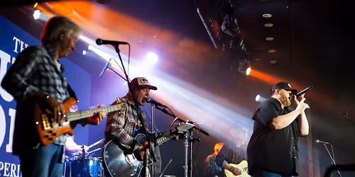 The Luke Combs Experience