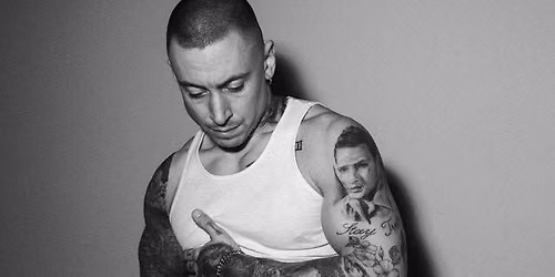 Noah Gundersen at The Metro Gallery
