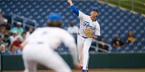 Parking Arkansas Razorbacks at Florida Gators Womens Basketball