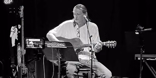 Live Music with Joe Hoskins