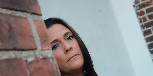 Live Music with Sonsee Cloud